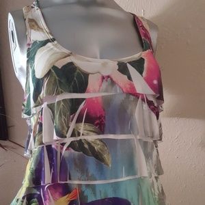 Twentone beautiful top. **expandex**